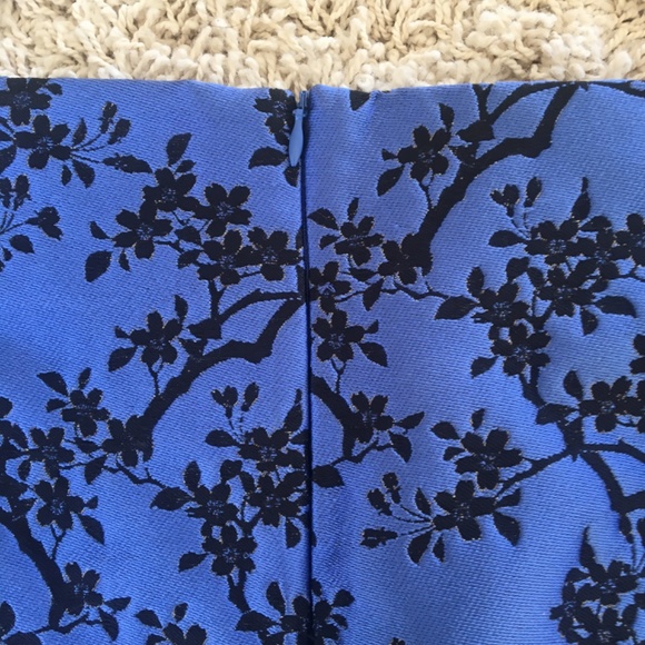 ZARA Mini Skirt - Picture 3 of 5